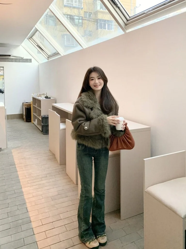 20 Cozy Winter Dinner Outfits That’ll Have You Looking Effortlessly Chic All Season Long 