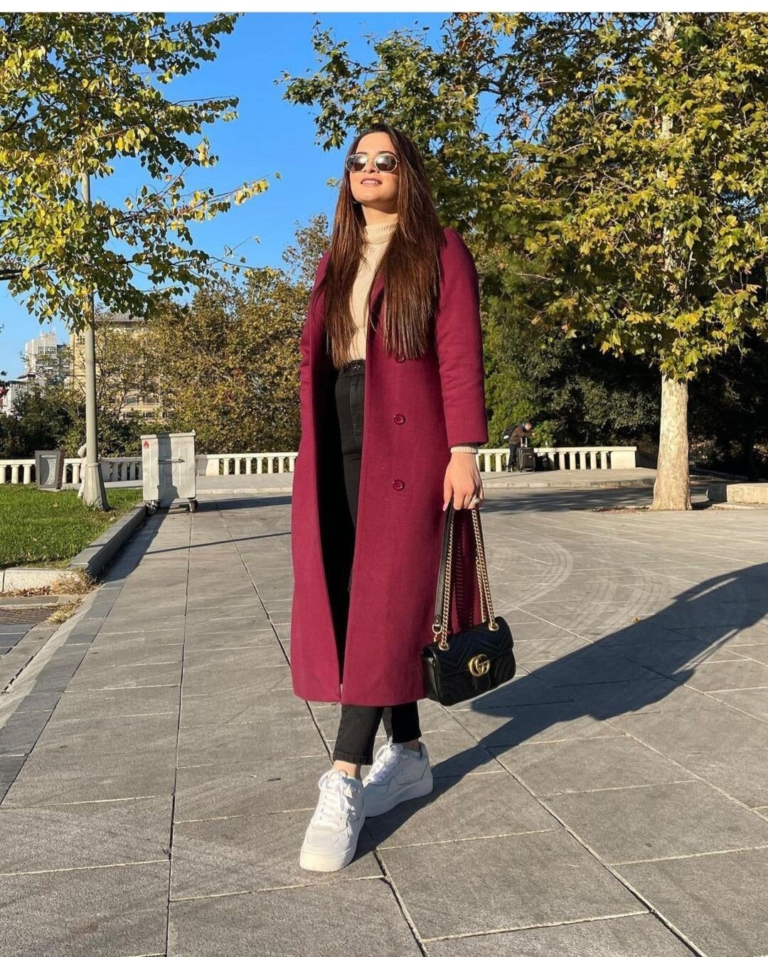 20 Business Casual Outfits That’ll Make You Look Effortlessly Professional in 2026