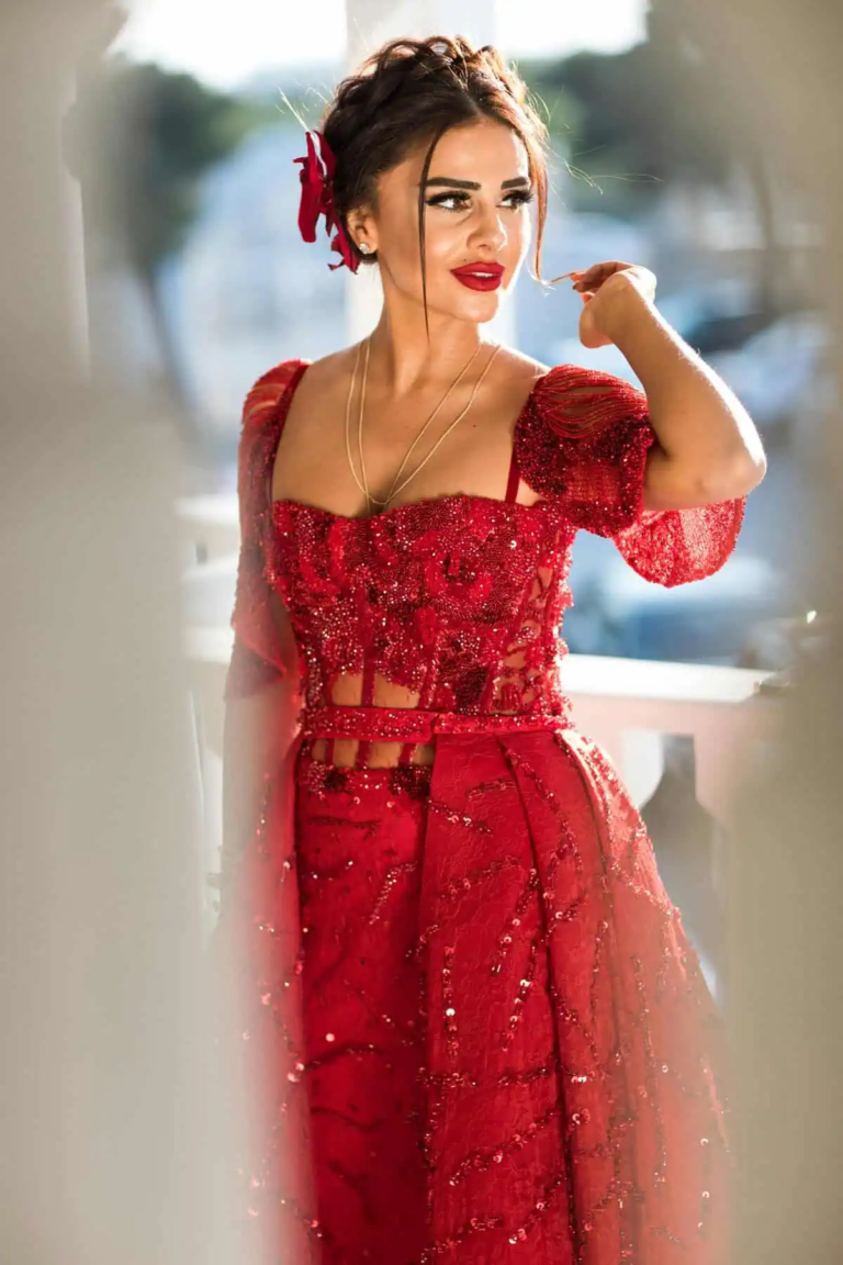 20 Dreamy Prom Outfits That Define Cozy Chic: Your Ultimate Comfort Guide