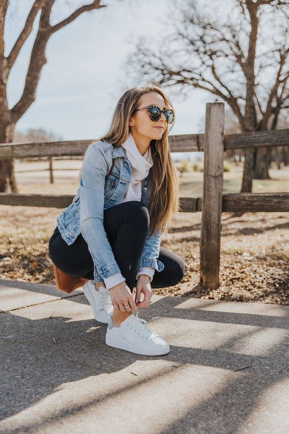 17 Fresh and Trendy White Sneakers Outfit Ideas for 2026